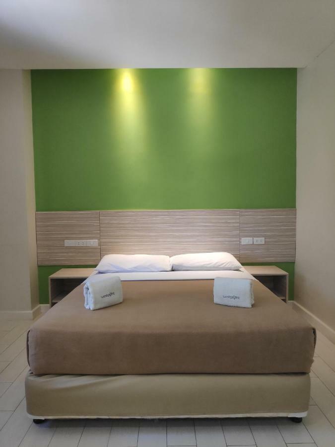 Westpoint Hotel Cebu Bagian luar foto