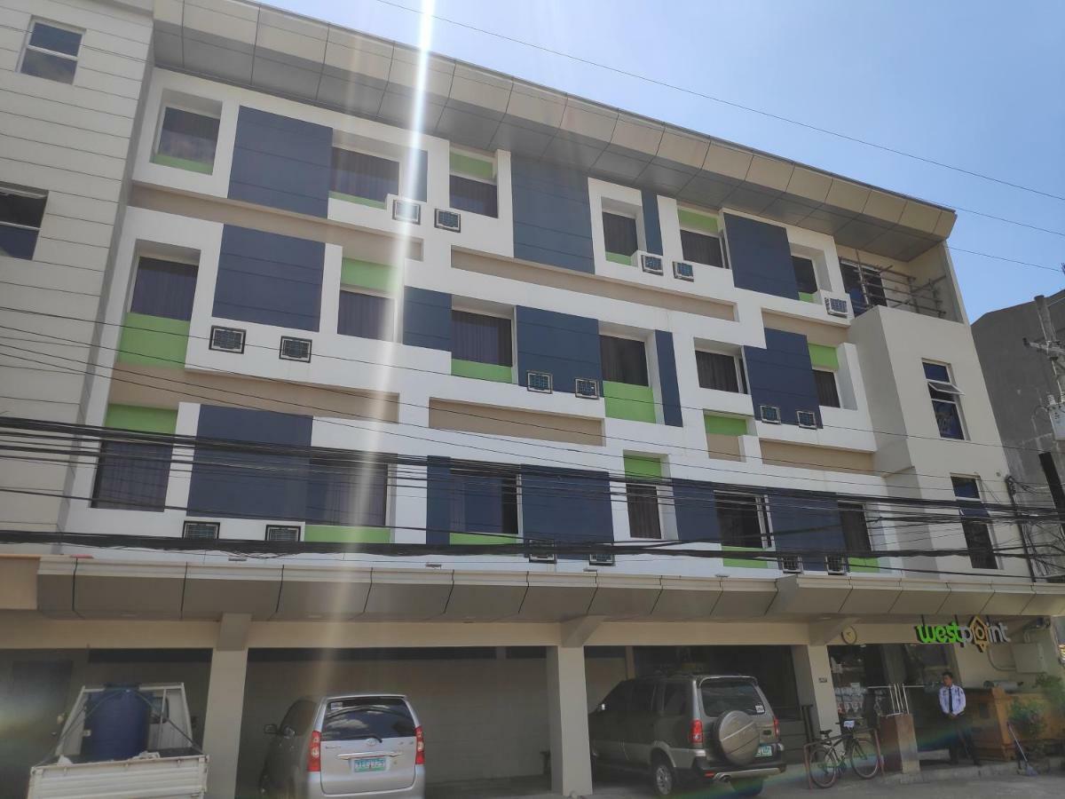Westpoint Hotel Cebu Bagian luar foto