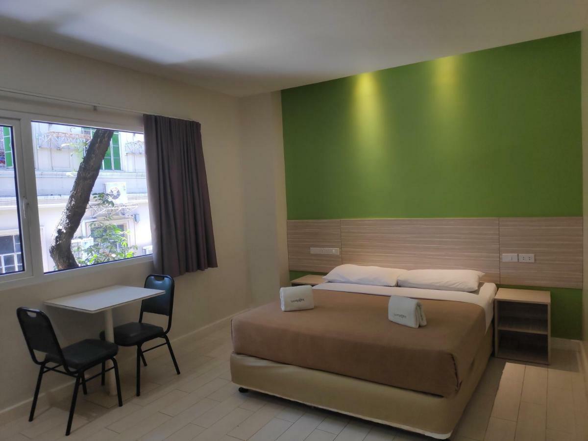 Westpoint Hotel Cebu Bagian luar foto