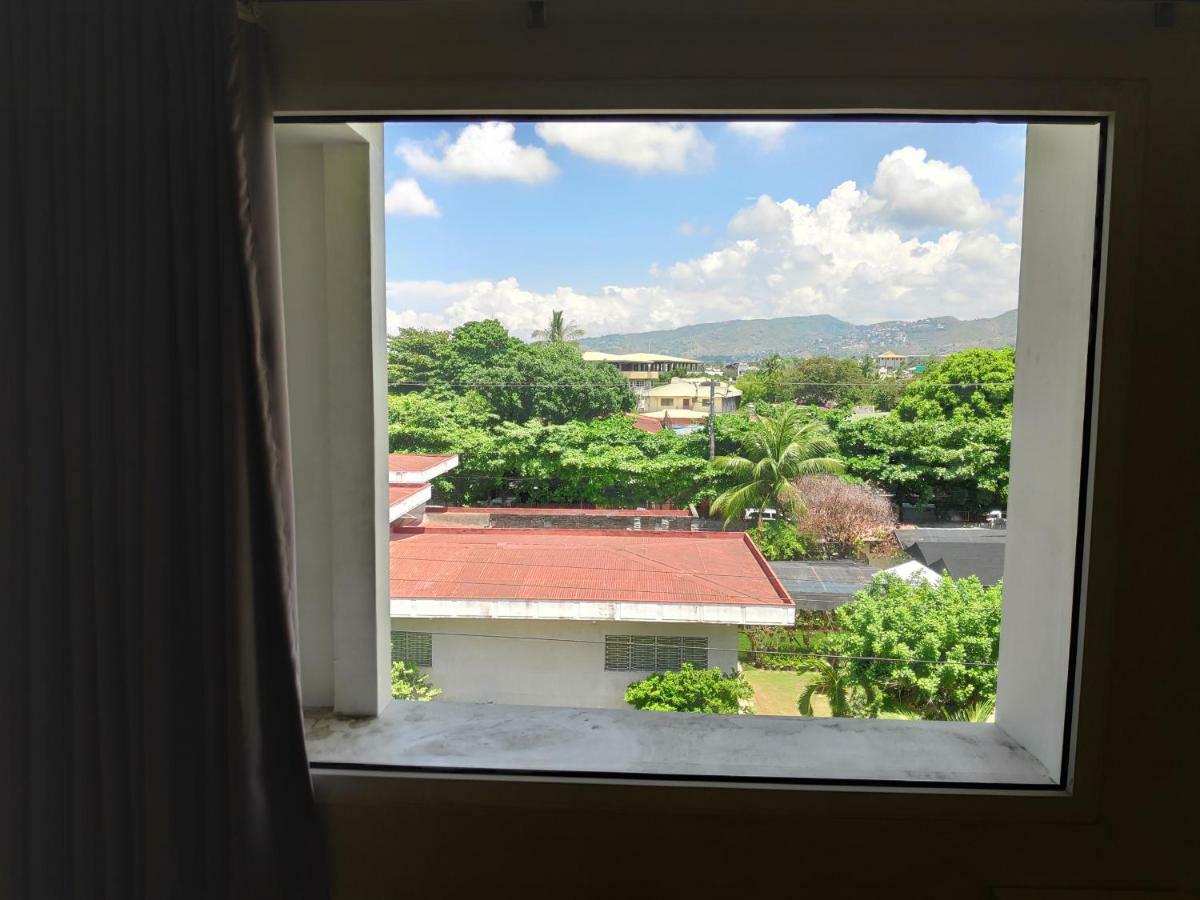 Westpoint Hotel Cebu Bagian luar foto