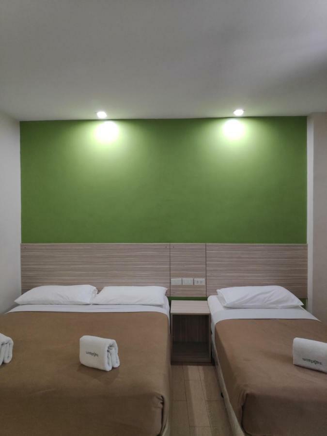 Westpoint Hotel Cebu Bagian luar foto